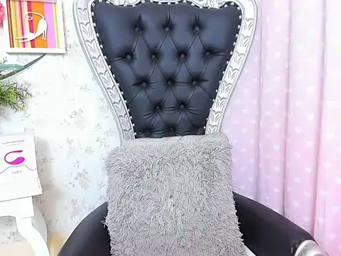 Snapshot of milf_bigass_ chatting on October 21, 2025, 12:04 pm milf bigass online show from October 21, 2025, 12:04 pm