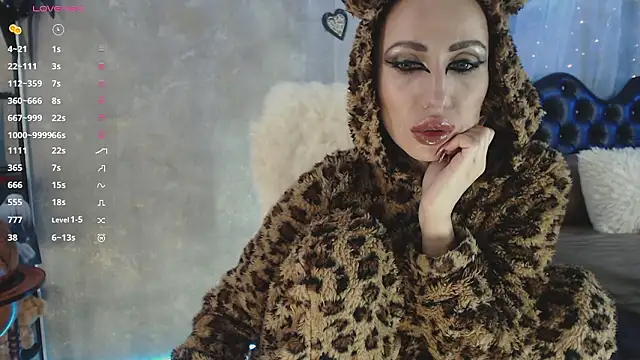 MeganLuxstar online show from March 28, 2026, 1:39 am