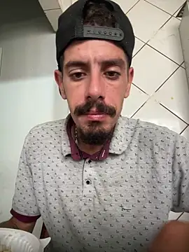 lukinha013 online show from March 13, 2026, 3:39 pm