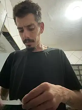 lukinha013 online show from March 12, 2026, 11:20 pm