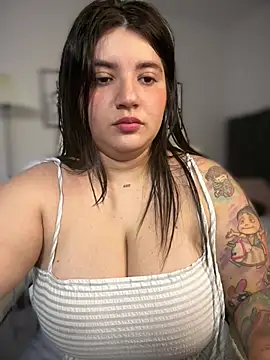 horny roomiess online show from February 18, 2026, 6:37 pm