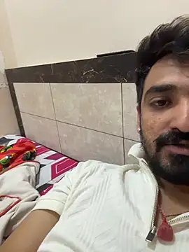 hornyguy271192 online show from February 5, 2026, 6:04 pm