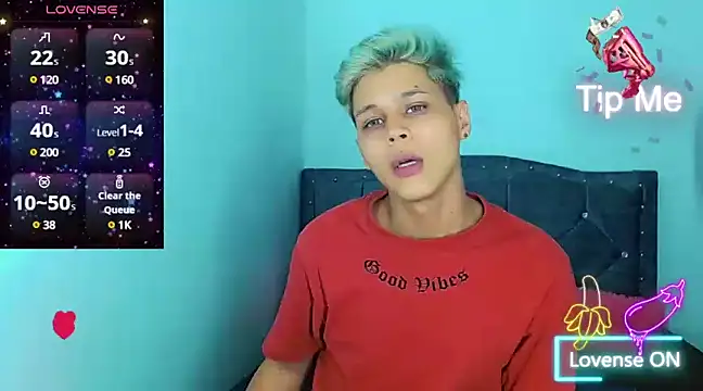 Liamscott  online show from January 27, 2025, 5:25 am