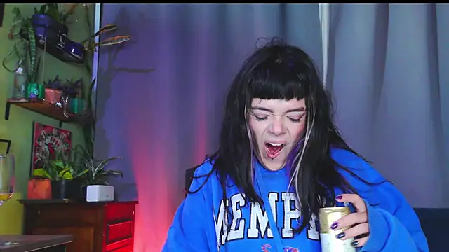 Snapshot of purple_em69 chatting on February 14, 2026, 6:02 am purple em69 online show from February 14, 2026, 6:02 am