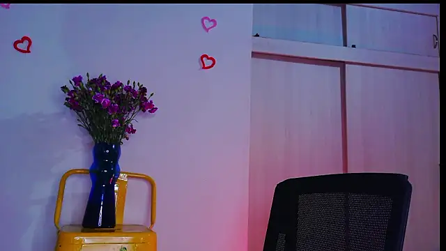 Snapshot of purple_em69 chatting on February 22, 2026, 5:21 am purple em69 online show from February 22, 2026, 5:21 am