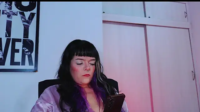 Snapshot of purple_em69 chatting on February 12, 2026, 4:34 am purple em69 online show from February 12, 2026, 4:34 am