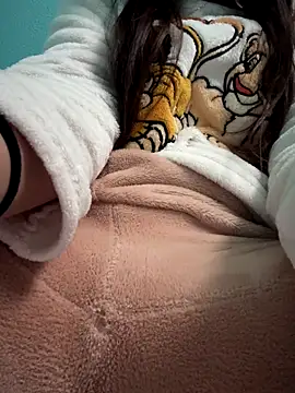 rossana99  online show from November 16, 2025, 2:22 pm