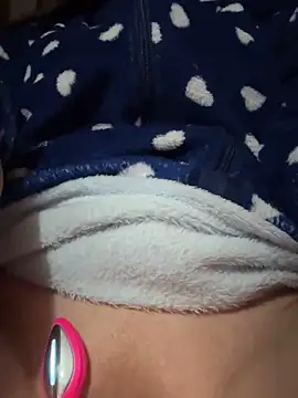 Snapshot of rossana99_ chatting on February 12, 2026, 11:10 am rossana99 online show from February 12, 2026, 11:10 am