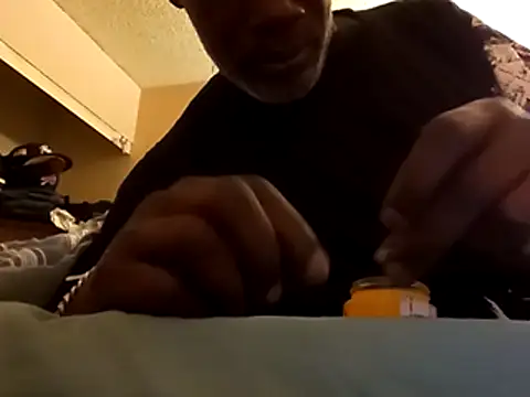 Snapshot of Blkstylion chatting on October 25, 2025, 12:50 pm Blkstylion online show from October 25, 2025, 12:50 pm