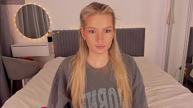 CassieRayss online show from February 22, 2026, 11:23 am