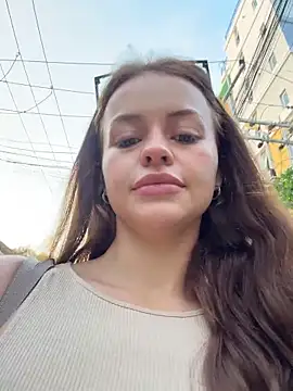 Snapshot of AngelinaTeller chatting on February 11, 2026, 12:32 am AngelinaTeller online show from February 11, 2026, 12:32 am