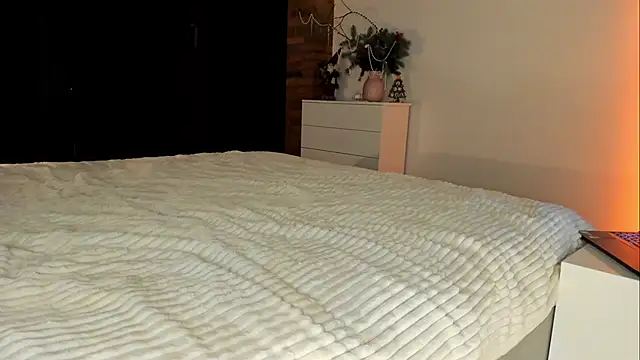 Rachel Rey online show from December 22, 2025, 6:30 pm