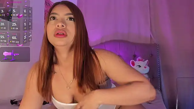 charlotte-Love09 online show from October 7, 2025, 6:58 am