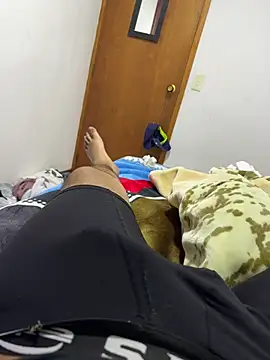 Snapshot of Sschas chatting on February 7, 2026, 11:24 pm Sschas online show from February 7, 2026, 11:24 pm