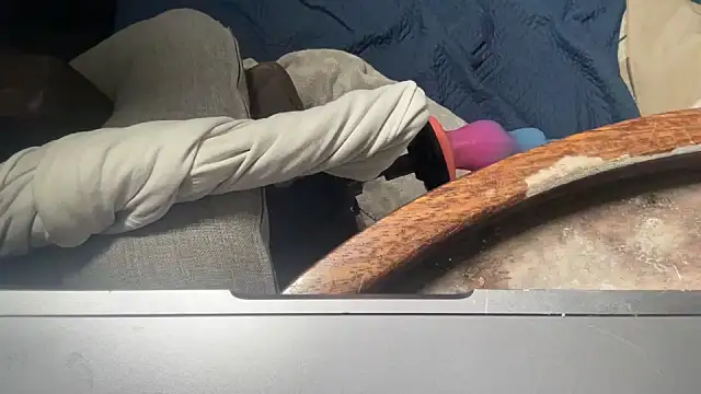 Blazedsurfer30 online show from November 26, 2025, 11:10 am