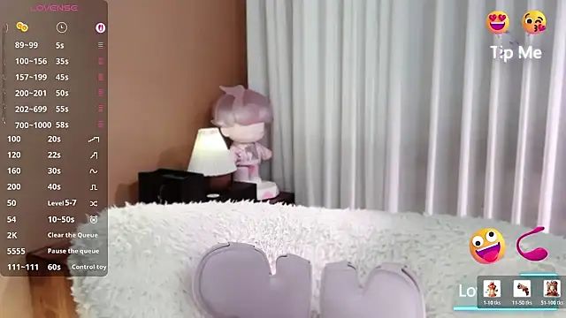 Snapshot of vyizh- chatting on June 4, 2026, 2:22 pm vyizh- online show from June 4, 2026, 2:22 pm