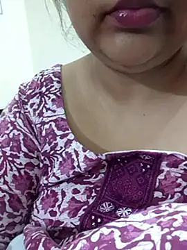  Redwine  online show from February 25, 2025, 8:42 pm