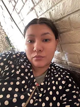 Snapshot of Olivialili chatting on February 8, 2025, 8:52 am Olivialili online show from February 8, 2025, 8:52 am