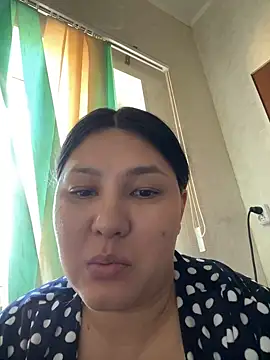 Snapshot of Olivialili chatting on March 7, 2025, 11:51 am Olivialili online show from March 7, 2025, 11:51 am