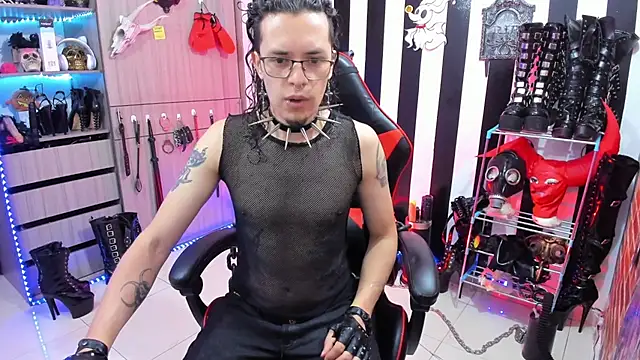 daven56 online show from October 14, 2025, 1:34 pm