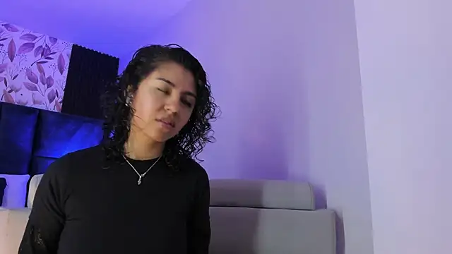 Amareto  online show from October 15, 2025, 11:07 am