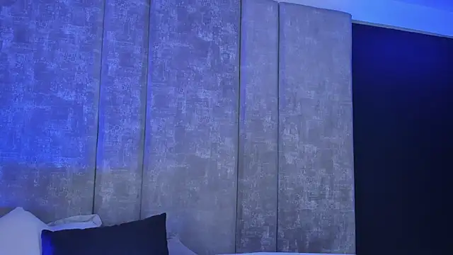 Amareto  online show from April 13, 2026, 12:09 pm