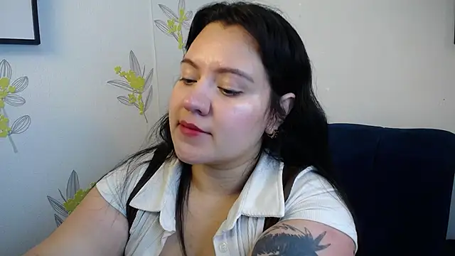 Snapshot of dannarossy_ chatting on February 20, 2025, 12:47 pm dannarossy online show from February 20, 2025, 12:47 pm
