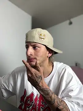 Snapshot of Scott_sex7 chatting on March 2, 2026, 3:07 am Scott sex7 online show from March 2, 2026, 3:07 am