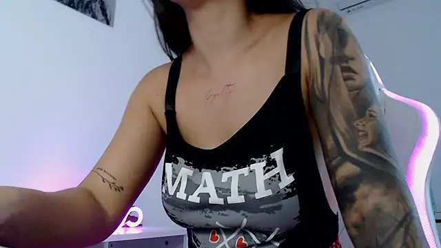 Simply the best online show from September 12, 2025, 1:55 pm