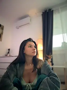 Simply the best online show from October 3, 2025, 1:56 pm