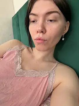 Lisaaa Alisa online show from March 6, 2026, 4:40 am