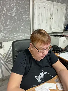 Klio5678 online show from December 18, 2025, 7:18 pm