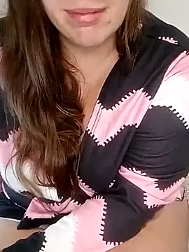 FrancaiseLynne online show from September 8, 2025, 8:52 pm