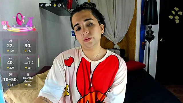 SARAMISHA online show from October 14, 2025, 5:57 pm