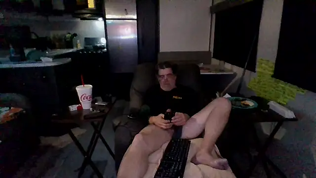 Snapshot of lateniter chatting on February 2, 2026, 6:45 am lateniter online show from February 2, 2026, 6:45 am