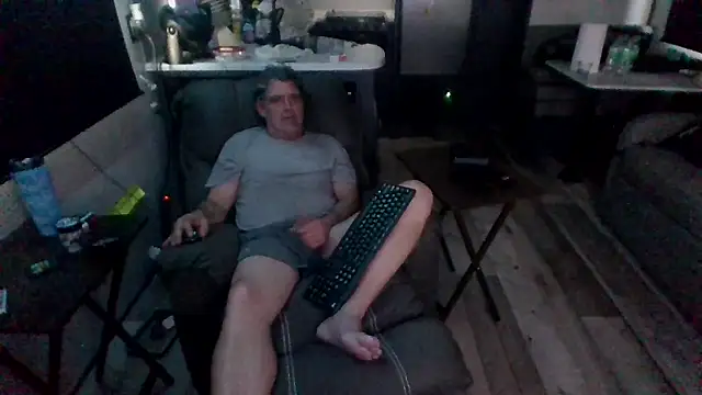 Snapshot of lateniter chatting on February 28, 2026, 10:20 pm lateniter online show from February 28, 2026, 10:20 pm