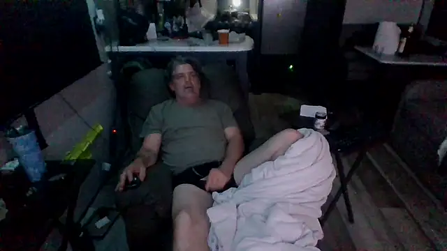 Snapshot of lateniter chatting on March 3, 2026, 6:20 am lateniter online show from March 3, 2026, 6:20 am