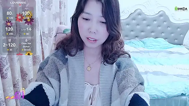 -Shirleyni  online show from March 18, 2025, 1:44 pm