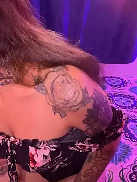 Snapshot of LiliJones_ chatting on November 17, 2025, 1:26 pm LiliJones online show from November 17, 2025, 1:26 pm