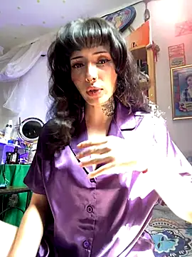 Snapshot of LiliJones_ chatting on November 6, 2025, 3:27 pm LiliJones online show from November 6, 2025, 3:27 pm