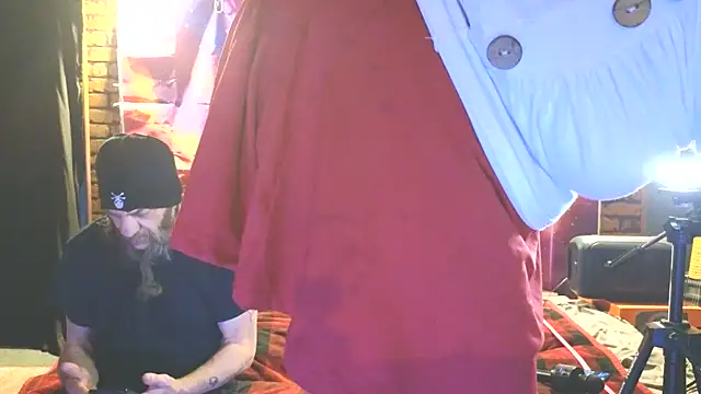 Snapshot of PropertyAndBiker chatting on February 5, 2026, 12:06 am PropertyAndBiker online show from February 5, 2026, 12:06 am