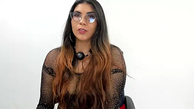 Luna Dumont online show from March 13, 2025, 2:12 pm