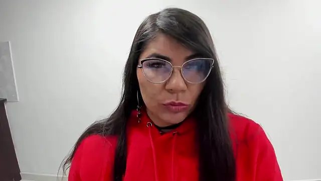 Luna Dumont online show from October 4, 2025, 11:12 am