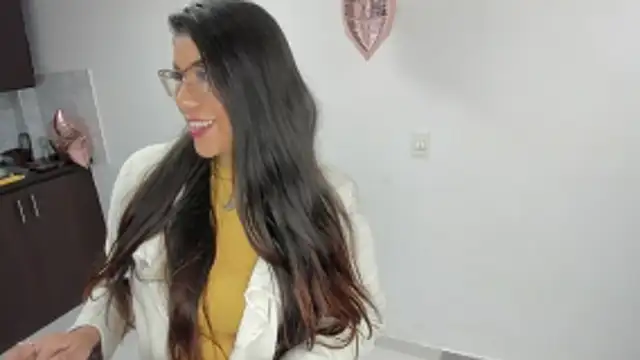 Luna Dumont online show from February 8, 2026, 11:52 am