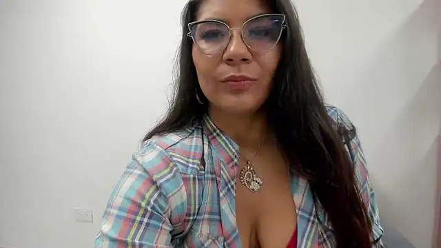 Luna Dumont online show from October 1, 2025, 11:25 am