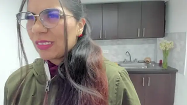 Luna Dumont online show from January 13, 2026, 11:14 am