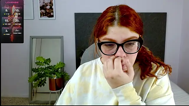 Snapshot of lucie_nicolls chatting on January 20, 2025, 7:57 pm lucie nicolls online show from January 20, 2025, 7:57 pm