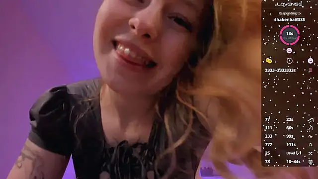 Veronica Blush online show from March 4, 2025, 6:47 am