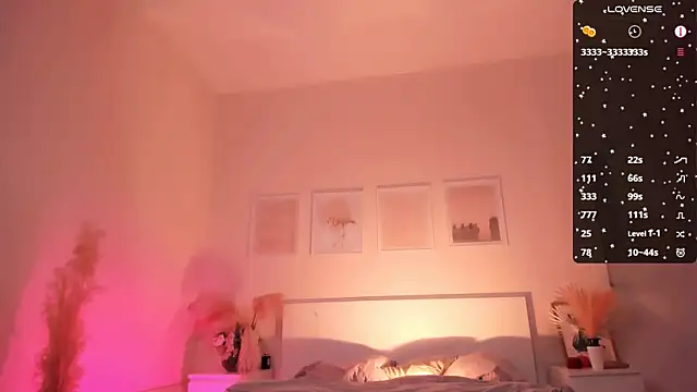 Veronica Blush online show from February 21, 2025, 12:49 pm