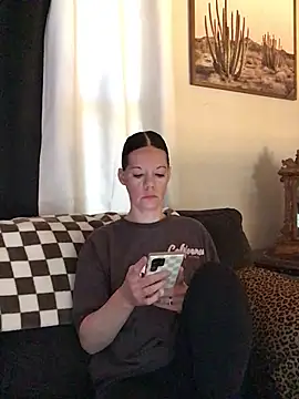 SidneyRaee online show from March 9, 2026, 4:10 pm